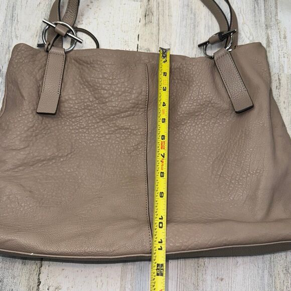 Vince Camuto Keliz Tote Pewter Understated tote... | Depop Vince Camuto Keliz Tote Pewter